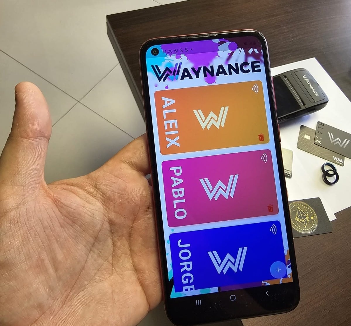 Imagen editorial de Ya está aquí la tarjeta Waynance Hybrid Card