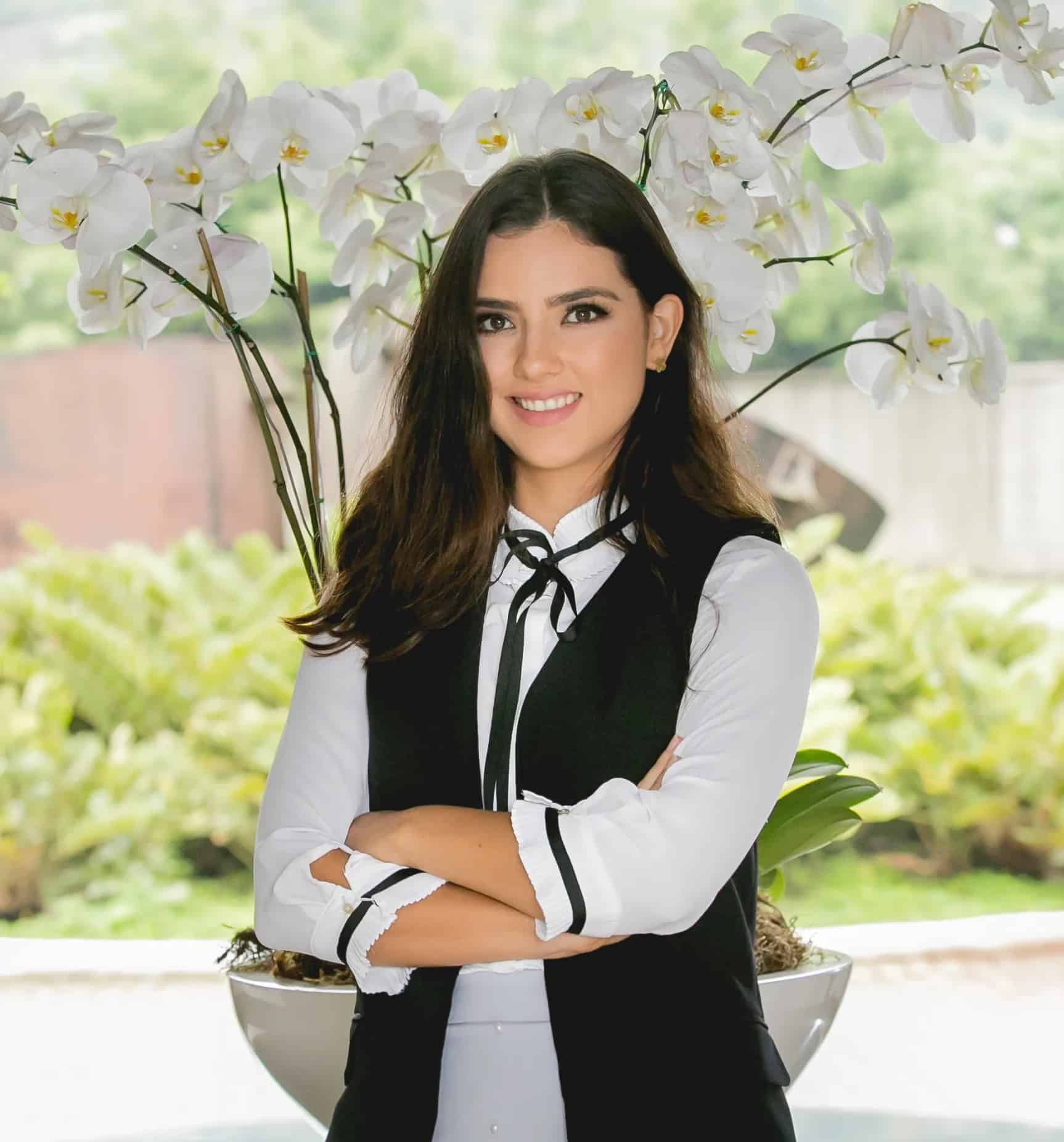 Imagen editorial de Nolvia Serrano liderando la estrategia de Transformación en Blockchain, la CSO de HR Captial nos invita a conocer El Salvador Bitcoin-Friendly